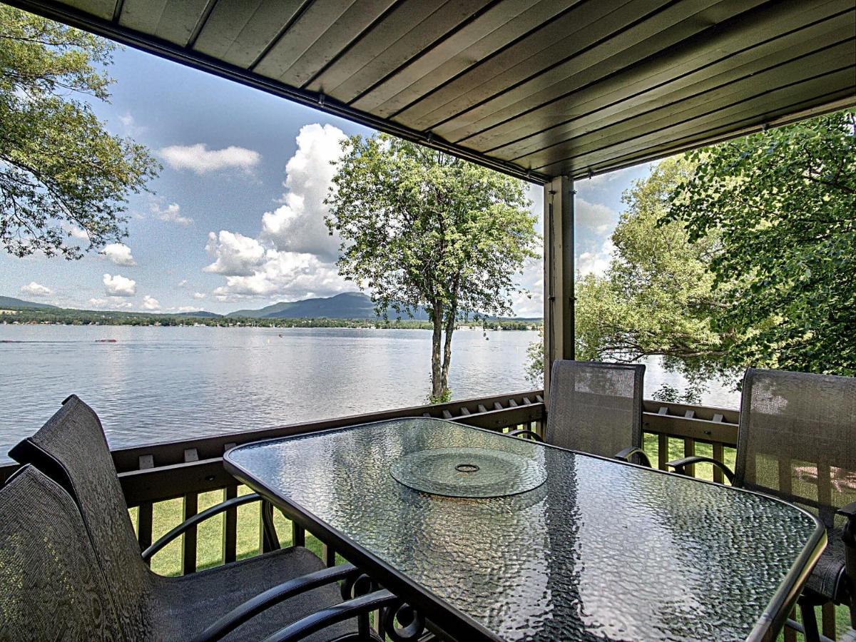Location Tourisme Estrie - Oberge Du Village Magog Esterno foto